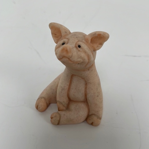 SECOND NATURE DESIGN INC. Quarry Critters Sitting Pig - Picture 2 of 16